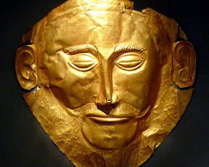 Знайшли золоту поховальну маску царя