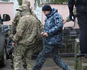 Полонених українських моряків таємно вивезли до Москви