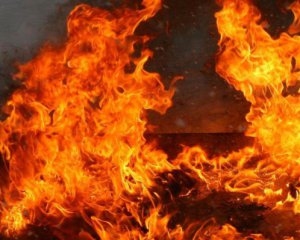 Загорелась столичная многоэтажка