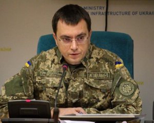 Омелян не мав права одягати військову форму - Міноборони
