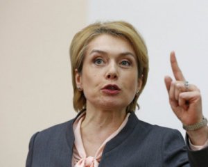 Гриневич розповіла, чи повинні учні прибирати в школі