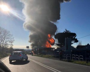 В Італії вибухнула автозаправна станція, багато жертв