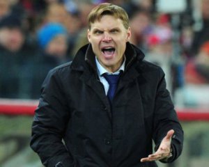 Соперник сборной Украины уволил тренера