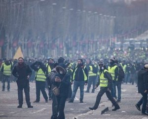 Український військовий розповів французам про Донецьк