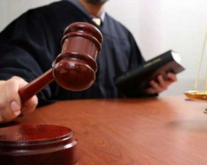 Суд закрив справу за позовом Гандзюк