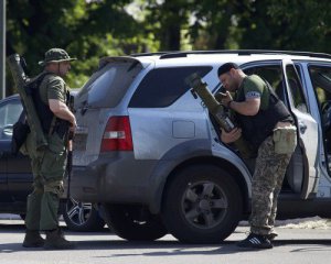 Окупанти хитрістю перевозять боєприпаси на передову