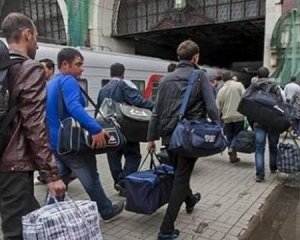 Рева розповів, скільки українців їздять на заробітки за кордон