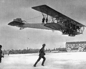 Киевлянин построил самолет-гигант