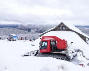 Сноубордистка получила тяжелые травмы на горнолыжном курорте