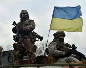 Украинские звезды трогательно поздравили военных