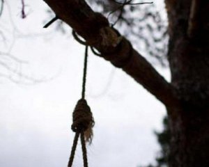 Чоловік отруїв 8-річного сина і повісився