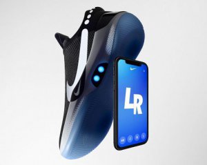 Взуття майбутнього: Nike представила &quot;розумні&quot; кросівки