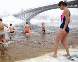 Крещение в Киеве: где лучше всего нырять в прорубь