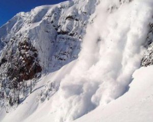 В Альпах лавини вбили туристів