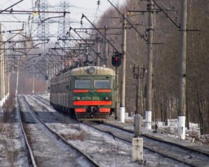 Вантажний потяг розчавив чоловіка