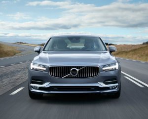 Volvo отзывает 200 тыс. проблемных автомобилей
