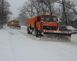 Негода в Україні: в Укравтодорі назвали найбільш проблемні дороги