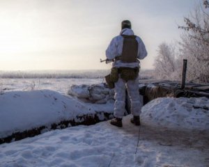 Боевики с минометов и гранатометов обстреляли украинских военных