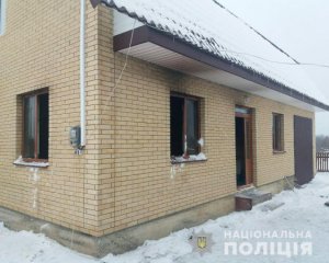 Мертву жінку підпалили в будинку
