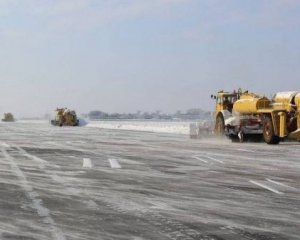 Погода зламала графік рейсів аеропорту "Запоріжжя"