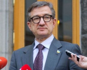 Тарута висунув гасло: "Без Порошенка в один тур!"