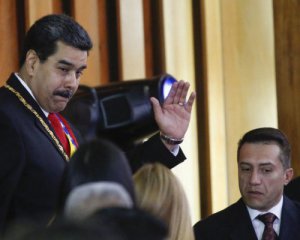 Бояться опозицію: влада Венесуели вивозить свої родини з країни