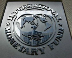 Україна виплатила МВФ перший платіж