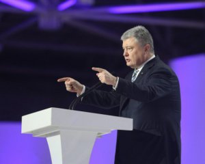 Порошенко дал первые обещания после подачи документов в ЦИК