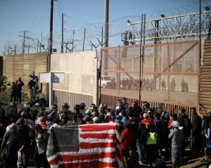 США направлять на кордон з Мексикою майже 4 тисячі солдатів