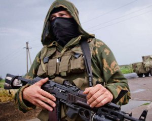 Люди в шоке: боевики ЛДНР обустраивают позиции вблизи домов