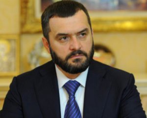 Луценко переклав відповідальність за майно Захарченка на колегу