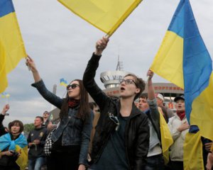 Чому населення України скорочується