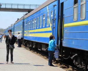 Укрзалізниця зменшує кількість потягів до Росії