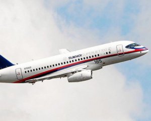 Далеко не долетів: російський літак потрапив в курйозну аварію
