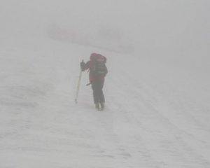 У Карпатах рятувальники шукали заблукалих лижників