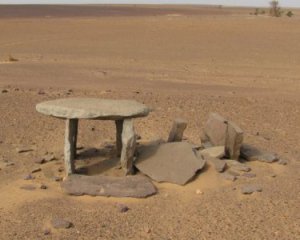 У пустелі знайшли таємничі споруди