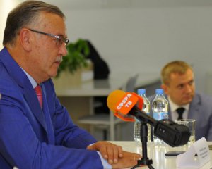 Скандал на Волыни - Гриценко обвинили в сотрудничестве с экс-регионалами