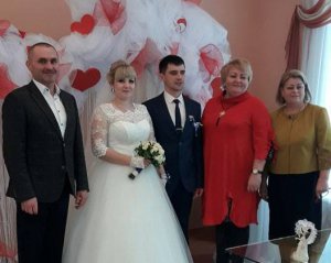 В День влюбленных в Полтавской области поженились 60 пар