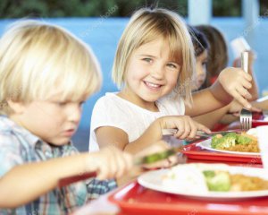 Здорожчання шкільного харчування компенсує громада
