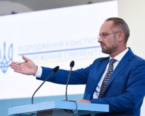 В Конституції має бути розділ "Кримськотатарська автономія" - Безсмертний