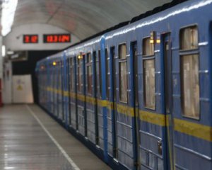 В столичном метро извращенец обнажился перед 12-летней девушкой