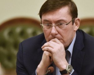 Луценко розповів моторошні подробиці катувань українських полонених