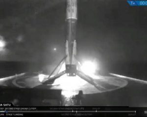 Маск запустил ракету с первым лунным зондом