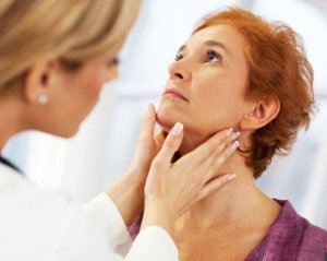 Когда щитовидная железа выходит из-под контроля: назвали основные симптомы