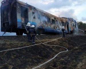 В Рівненській області під час руху горів пасажирський потяг