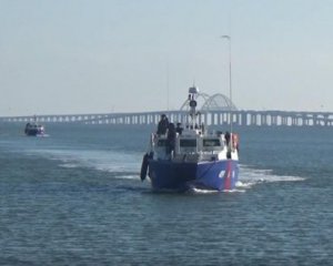 Злякалися: Росія посилила охорону Керченського моста