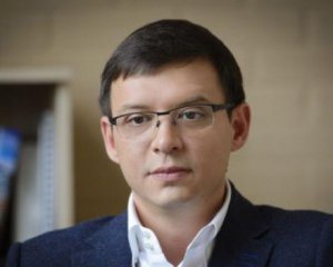 Четвертий кандидат відмовився від участі у виборах президента