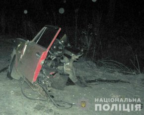 Від удару автівку розірвало на шматки, водій загинув