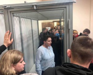 Дають борщ з поганим м&#039;ясом, у в&#039;язнів від нього блювота - Надію Савченко повернули у столицю