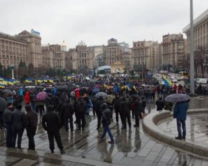 На Майдане митингует Нацкорпус